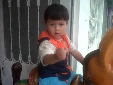 Gabriel in electronic horse